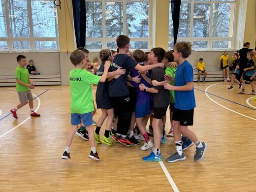 1027bbb5-ee79-4494-99b5-e4213c8a3d7c.jfif