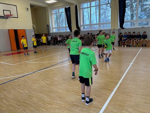 1ff2d99d-35ed-423d-9e85-dffc5b529e94.jfif