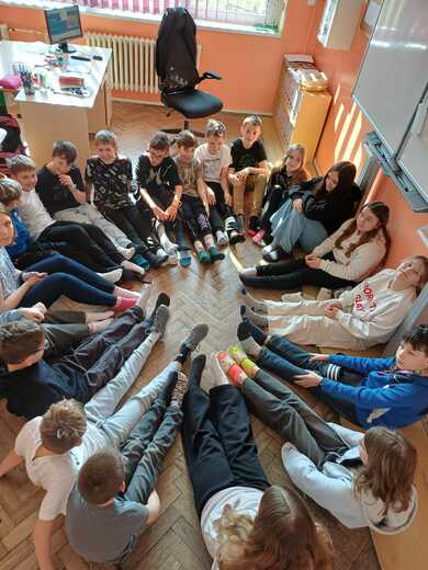 306e49a6-ea5b-4496-b456-1b4a05270752.jfif