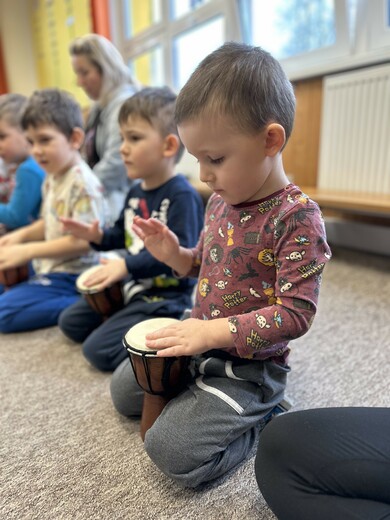 Bubnování MŠ.jpg