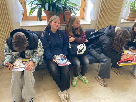 Burza škol Písek.jfif