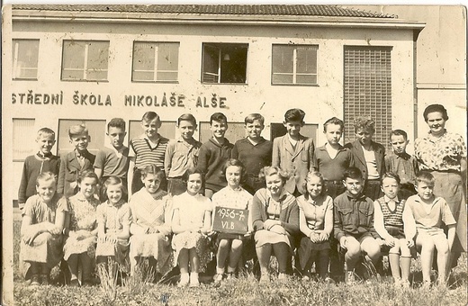 kronika-ucitele-a-tridy-02.jpg