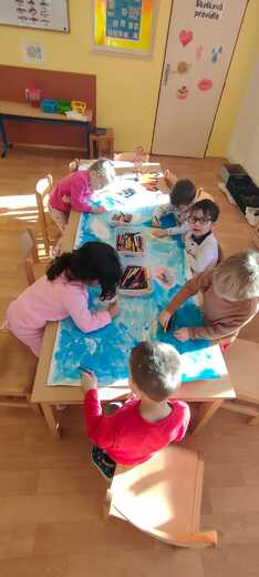 Malujeme rybičky.jpg