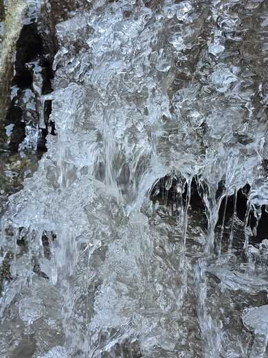 Mrazivé kouzlo.jfif