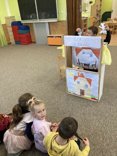 Pejsek a Kočička - divadlo.jpg