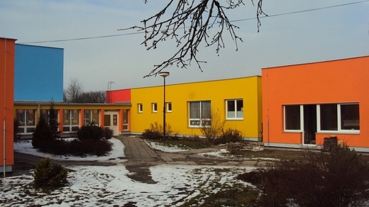 skolka-exterier-01.jpg
