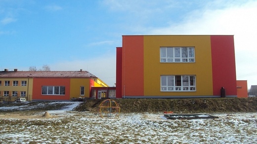 skolka-exterier-02.jpg