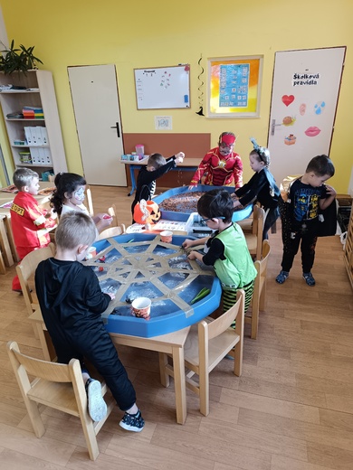 Smyslohraní - Halloween.jpg