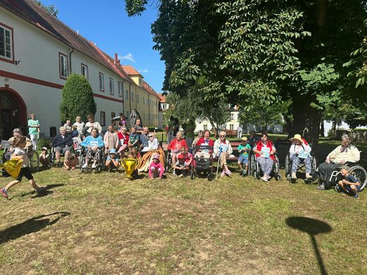 Sportovní den Domov pro seniory Drhovle 20.jpg
