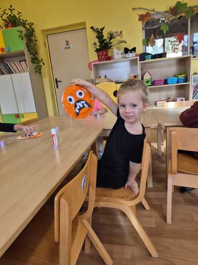 Tvoření dýní.jpg