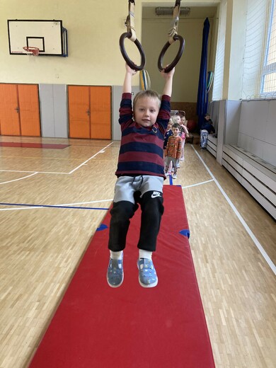 Věšíme prádlo jako Pejsek a Kočička.jpg