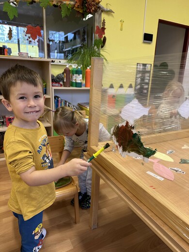 Výtvarná činnost - kapříci 2.jpg